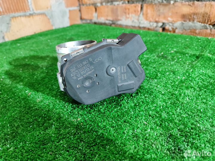 Дроссельная заслонка Volkswagen Passat B6 2.0FSI