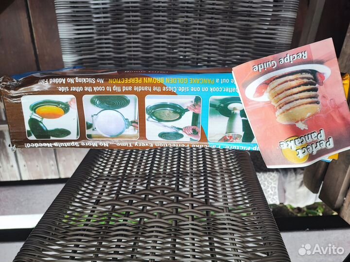 Блинница с крышкой