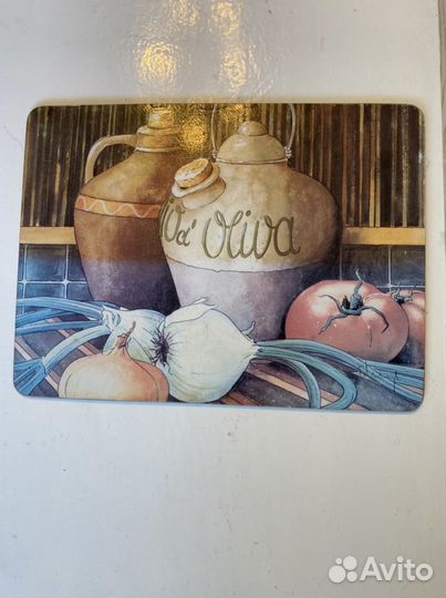 Пять пробковых подставок для дачи