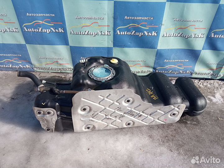 Топливный бак Nissan Patrol