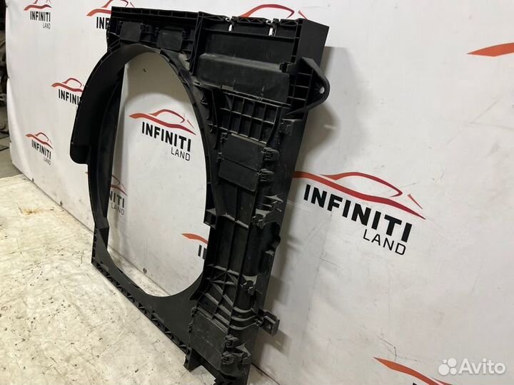 Диффузор радиатора Nissan Patrol Y62