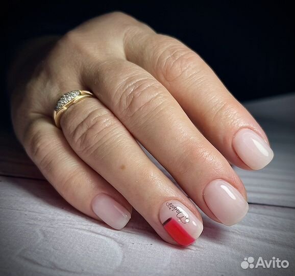 Маникюр и педикюр