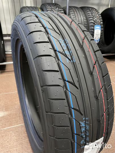 Nitto NT555 G2 215/55 R17