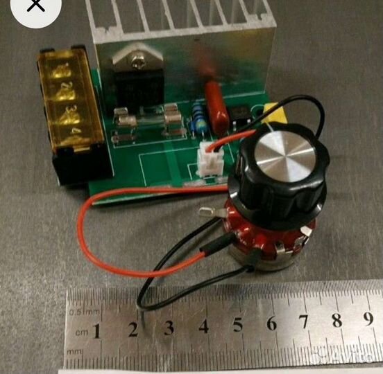 Регулятор напряжения