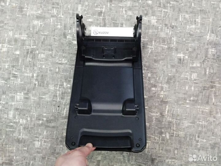 Крышка подлокотника Тойота Камри V50 черная