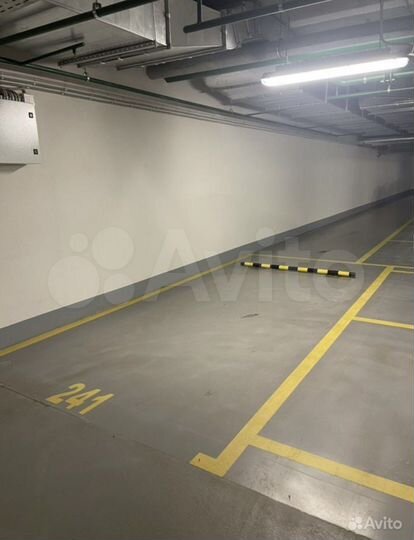 Машиноместо, 13 м²