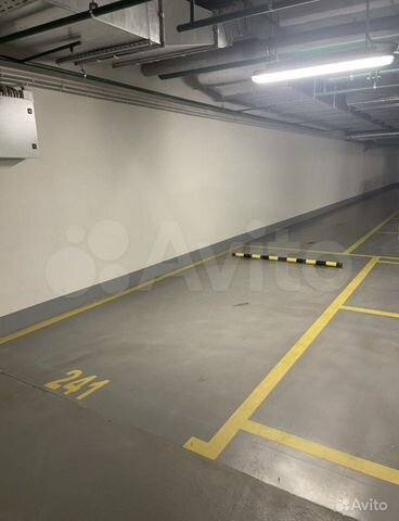 Машиноместо, 13 м²