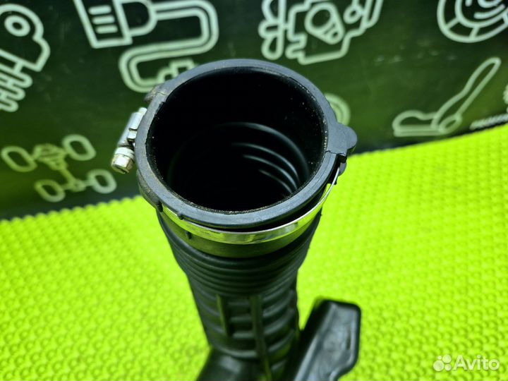 Патрубок воздушного фильтра Renault Arkana