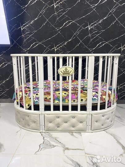 Детская кроватка круглая овальная