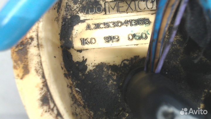 Насос топливный электрический Volkswagen Jetta 5