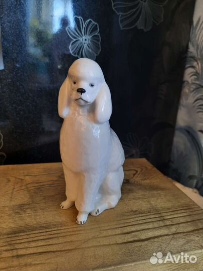 Фарфоровые статуэтки собак