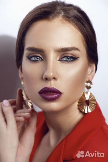 Визажист, стилист по прическам, свадебный стилист