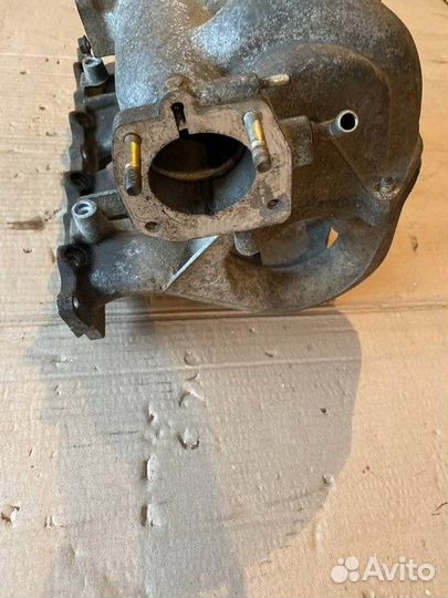 Коллектор впускной Mazda 323