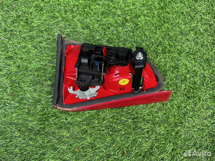 Фонарь правый внутренний Audi A4B8 седан