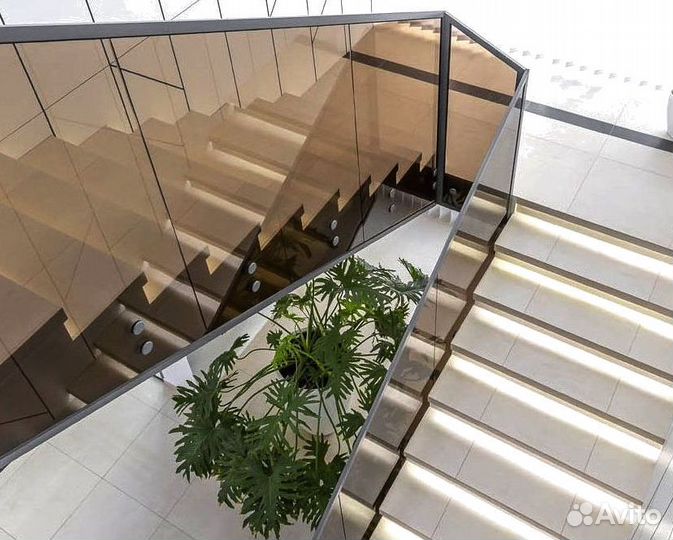 Стеклянные ограждения для лестницы