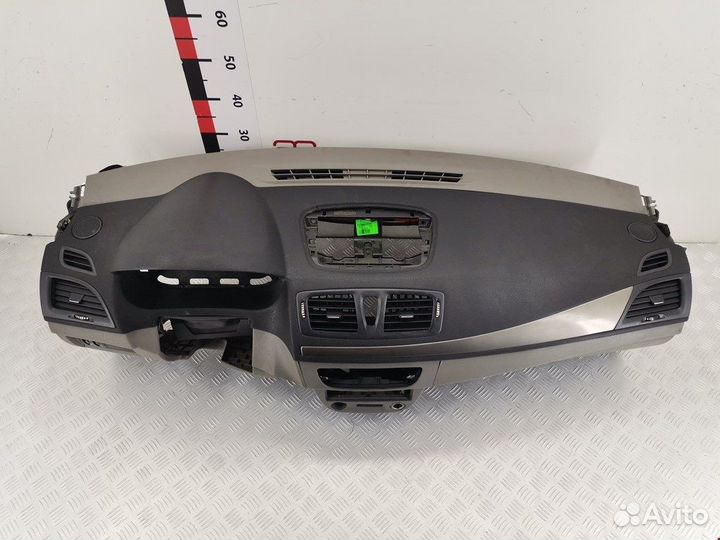 Торпедо (панель передняя) для Renault Megane 3