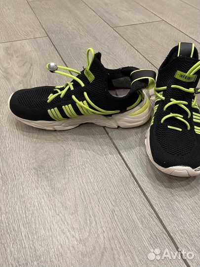 Кроссовки Размер 35 Легкие