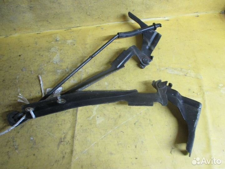 Петля капота Nissan Note E11