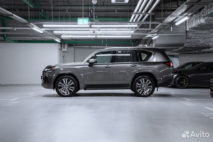 Lexus LX 3.3 AT, 2024, 1 км