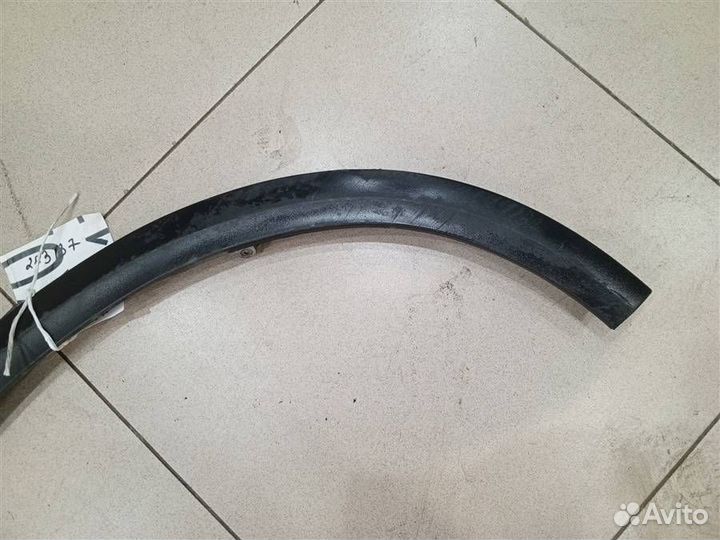 Накладка переднего крыла правого Volvo XC90 2002