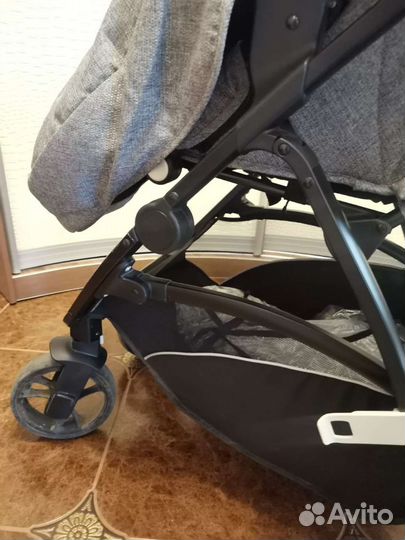 Прогулочная коляска книжка