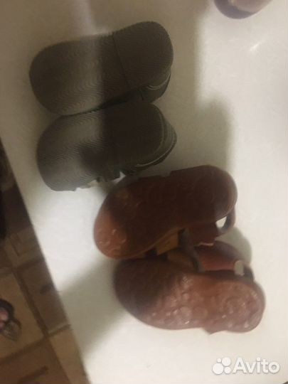 Сандали новые