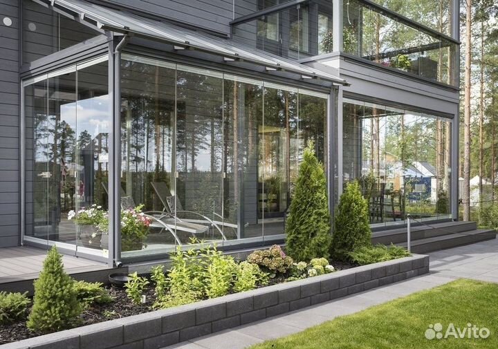 Безрамное остекление частного дома и дачи