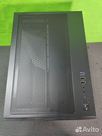 Formula Crystal Z5 Black Midi Tower Mini-ATX