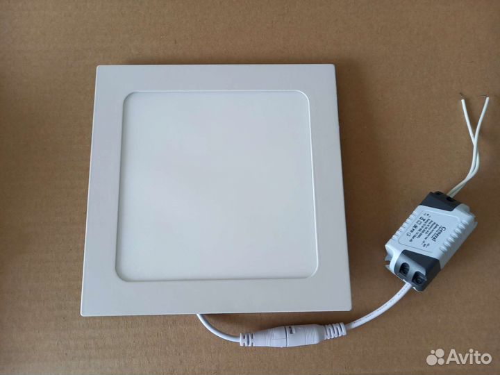 Светодиодная панель 18вт-Новая
