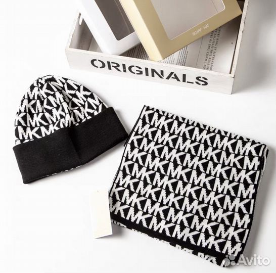 Michael kors шапка и шарф