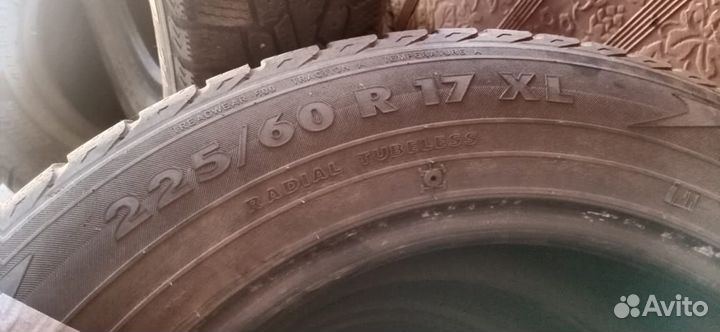 Nokian Tyres WR 225/60 R17 103V