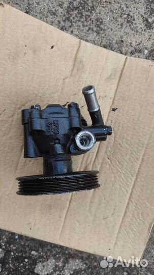 Насос гидроусилителя Nissan Primera P11