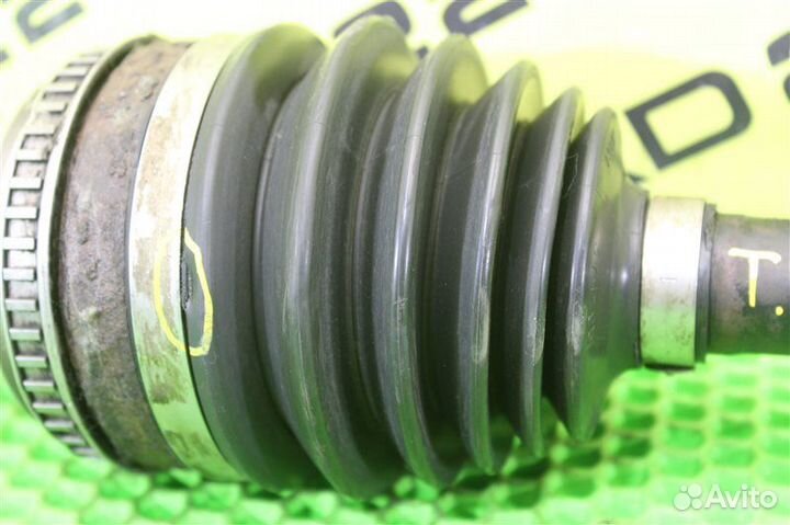 Привод передний левый Toyota Ipsum SXM15 3S-FE