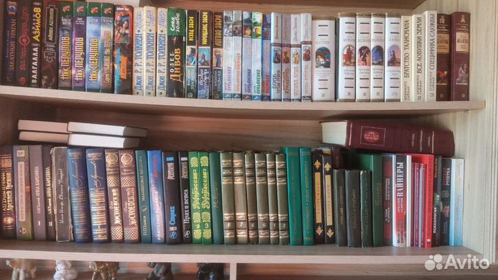 Книги зарубежных и советских классиков