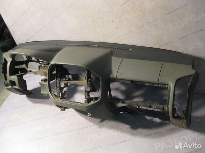 Панель приборов (торпедо) Мицубиши Паджеро 3