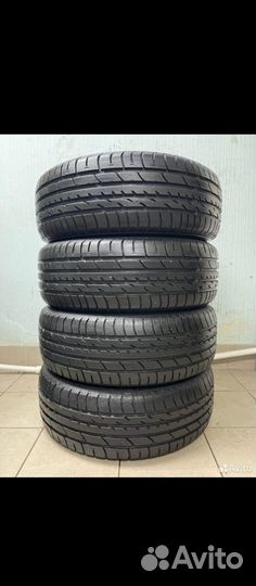 Nexen N8000 235/65 R17