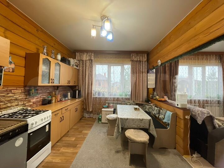 Дом 170,8 м² на участке 10 сот.