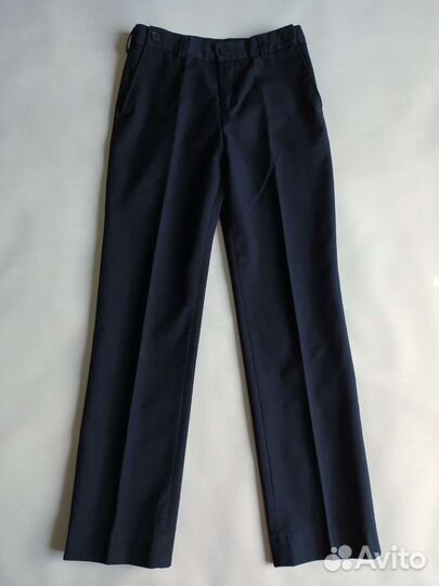 Школьная форма и вещи пакетом на 9-10 лет