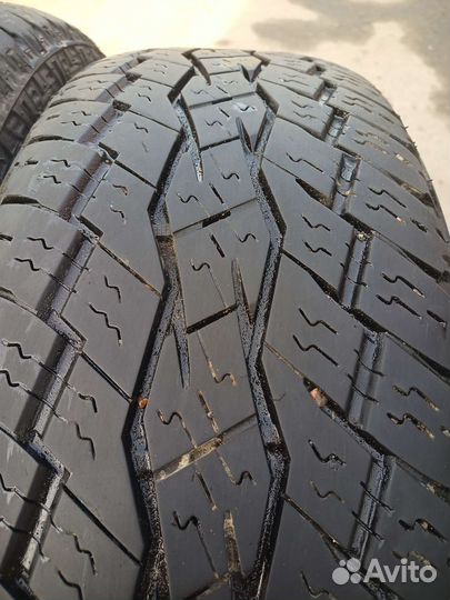 Toyo Open Country A/T Plus 215/60 R17 96V