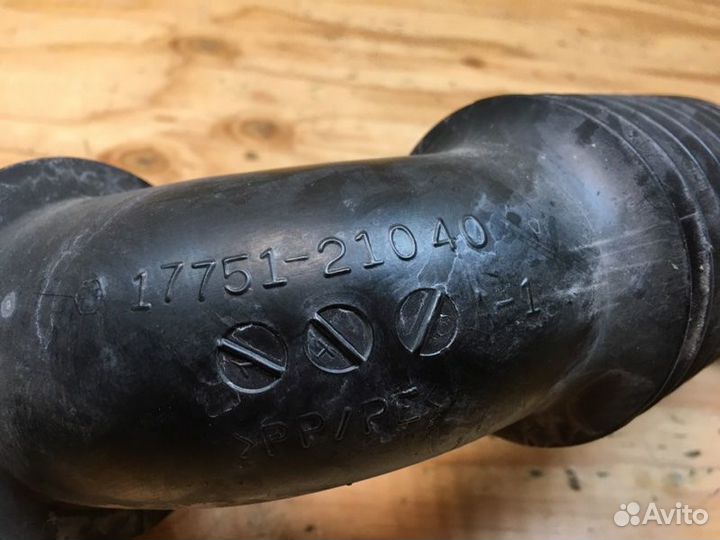 Воздухозаборник Toyota Funcargo NCP25 1nzfe 2002