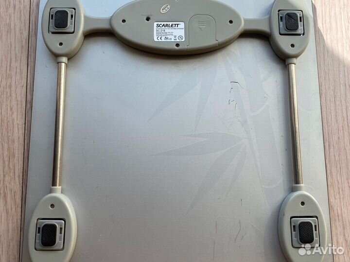 Весы напольные электронные scarlett