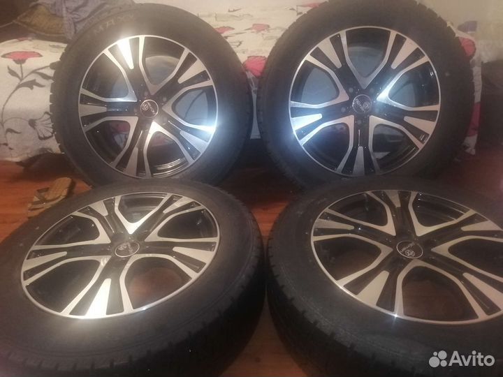 Шины на литых дисках