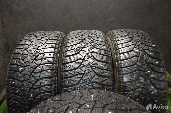 Bridgestone Blizzak Spike-02 205/55 R16 91T