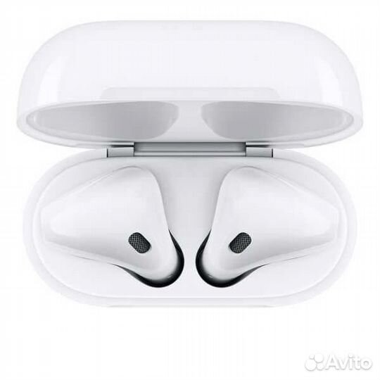 Apple AirPods наушники в зарядном футляре