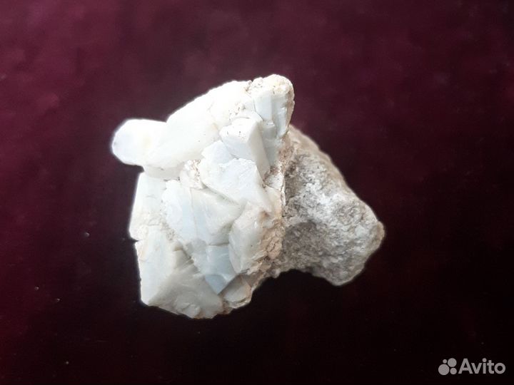 Аметист,Альбит на пироксените,апатит