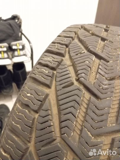 Kormoran Snow 245/45 R18 100V