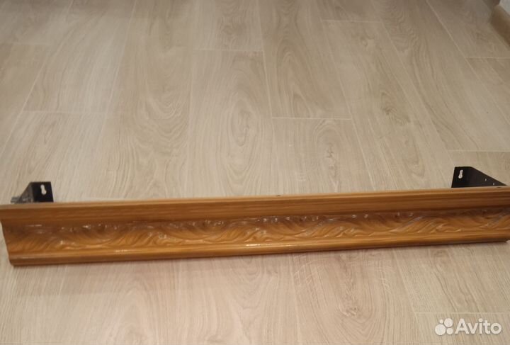 Карниз новый деревянный 900 мм*100мм