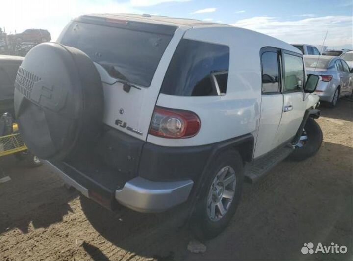 Разбор 2014 toyota FJ cruiser