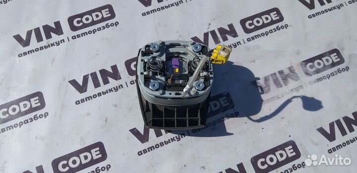 Подушка безопасности водителя Skoda Octavia A5