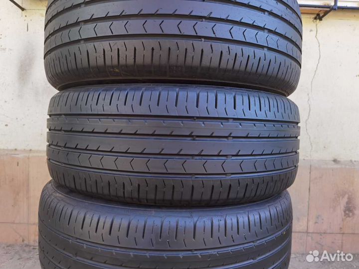 Continental ContiPremiumContact 5 215/55 R17 94V